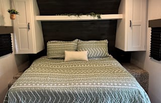 2022 Pet friendly Keystone Hideout