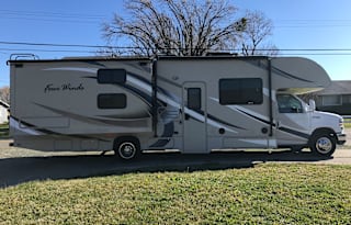 2018 Thor Motor Coach Four Winds 30D Bunkhouse