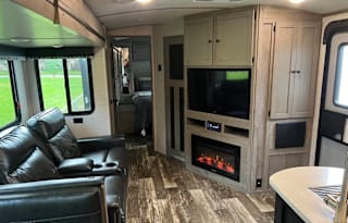 2020 Keystone RV outlander 2020
