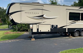 2017 Keystone RV Montana High Country 340BH