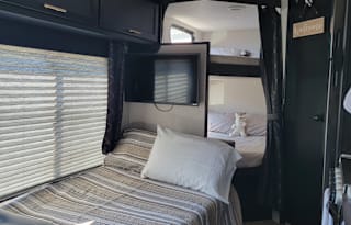 Lucy the Grey Wolf w/bunkhouse family Camper