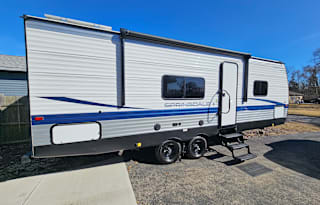 Holly the Springdale Family Bunkhouse