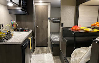 2021 UltraLight Jayco Jay Flight SLX 184BH (LUCKY)