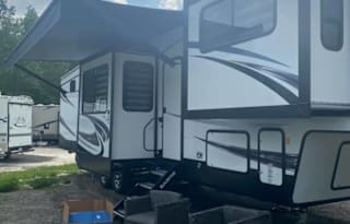 2020 Forest River RV Sabre 37FLH