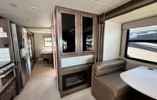 36Ft Class A Motorhome 2020