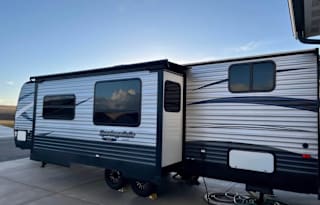 The Tovar's Kid Friendly Bunkhouse with Privacy