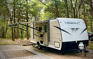 2019 Keystone Hideout 21.5'