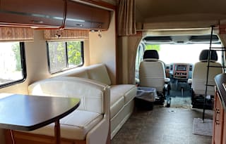 2014 Winnebago View 24M