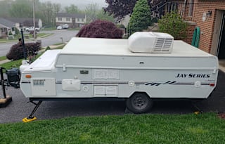 Jayco Pop-up Near Lancaster and Hershey, Sleeps 6