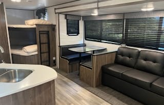 2022 Heartland Pioneer - 32' (Sleeps 10)