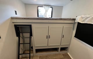 2022 Forest River RV Vibe 32BH