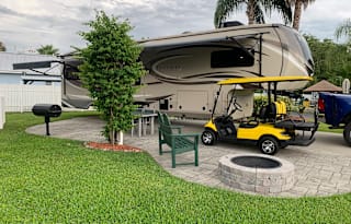 LUXURY Jayco Pinnacle Deluxe **Largest bedroom**