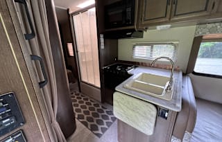 Sensamotion... 2018 Coachmen RV Freelander 27QB