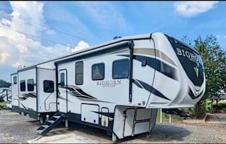 2022 Heartland Bighorn Traveler 37DB