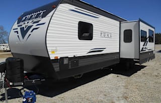 2021 Palomino Puma 28BHSS