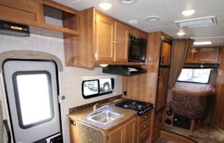 2018 Coachmen RV Leprechaun 220QB Ford 350