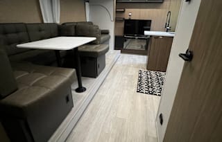 Nomadic Nature Rentals - w/ Luxury Amenities