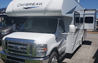 2020 Thor Motor Coach Day Break  26db