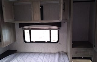 2022 Coachmen RV Freelander 27QB Ford 350