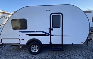 2021 Braxton 17BH - Lightweight & Family Friendly