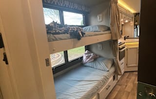 2021 Entegra Coach Vision 29F