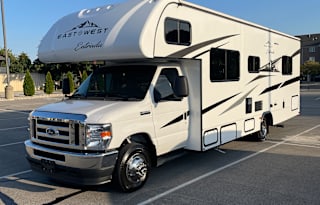 Raccoon lake pet friendly RV rental