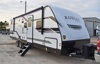 2021 AirBnB on Wheels  Kodiak Ultralite 283BHSL