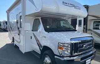 2019 Thor Motor Coach Four Winds 23U