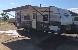 2018 Prime Time RV Avenger 26BH