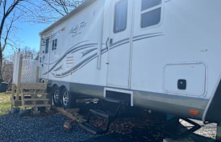 The Owl's Nest Comfy RV Rental