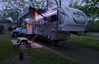 2019 Heartland Pioneer PL355 (Bunkhouse!)
