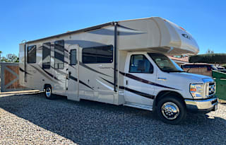 2018 Coachmen RV Leprechaun 317SA Ford 450