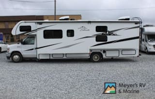 Home onWheels Harvey the RV 2024 EastTOWestEntrada