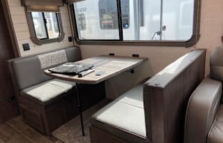2020 Sunset Trails BUNK HOUSE with KING BED