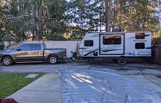 2022 Surveyor 19BHLE - Sleeps 5 - Open Space