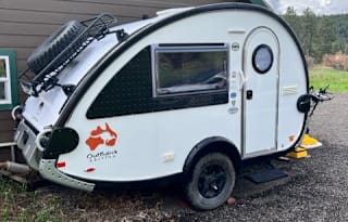 Pet Friendly Little Guy Tab RV