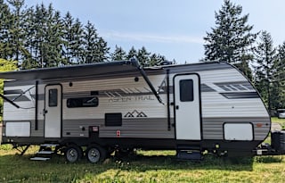 32' Family friendly  Rental Up to 10 people!
