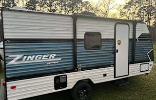 2025 CrossRoads RV Zinger BH18