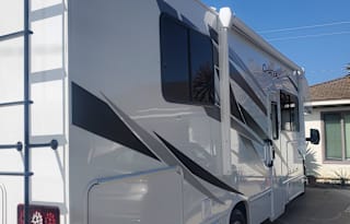 2024 Thor Motor Coach Chateau 28Z