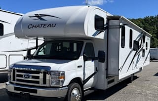 2024 "Thor" Motor Coach Chateau 31EV Bunkhouse