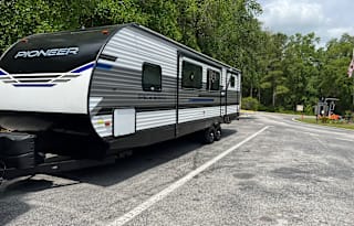 2022 Heartland Pioneer  *Huge Bunk House for Kids*