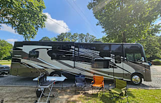 2022 Entegra Coach Vision XL 36A (Bunkhouse Model)
