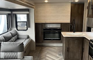 2021 Forest River Wildwood 32 BHDS