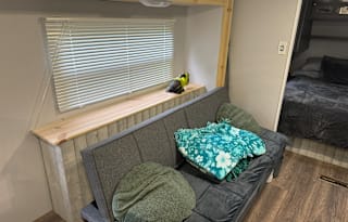 " Pick this One "  2005 Keystone Outback Bunk House