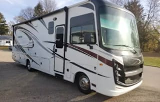 2019 Entegra- sleeps 8, private bedroom