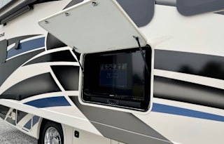 2021 Thor Motor Coach Hurricane 34R