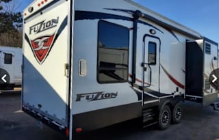 2014 Keystone RV Fuzion 301