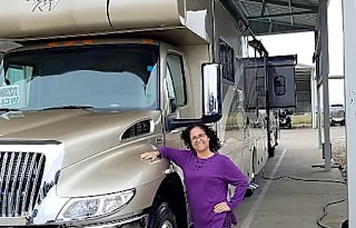 2021 NeXus RV Wraith 33W