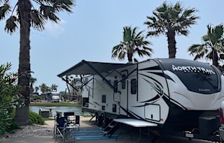 Cruise & Snooze RV