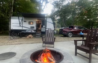 Cozy Keystone Springdale Mini with Bunk Beds